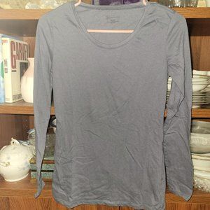 Long sleeve fitted long sleeve top